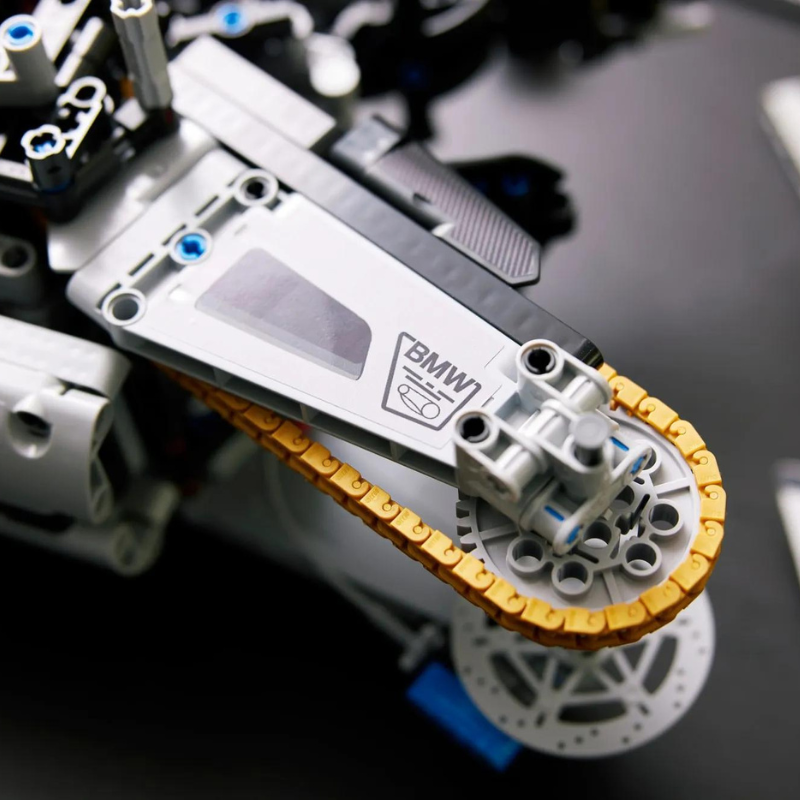 BMW M 1000 RR | 1920PCS